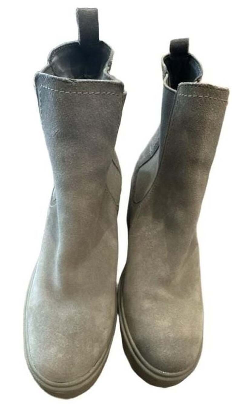 Splendid Larchmont Suede Ankle Boots Gray Heeled Lug Sole Chelsea Boot